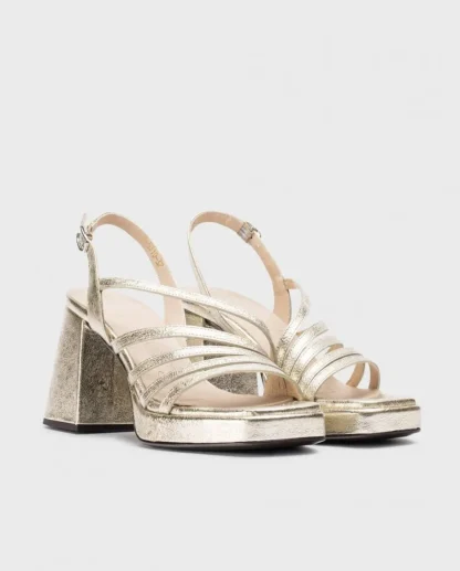 Wonders Sandalia Garli Platino Fashion